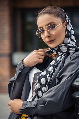 خانم مریم مدیریت سالن زیبایی